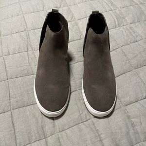 Birdies the Falcon Bootie